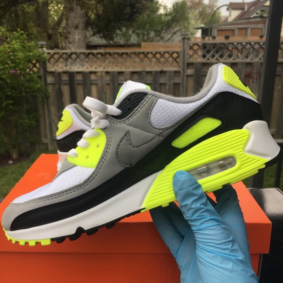Air Max 90 ‘Volt’ 2020 - Picture 3 of 8